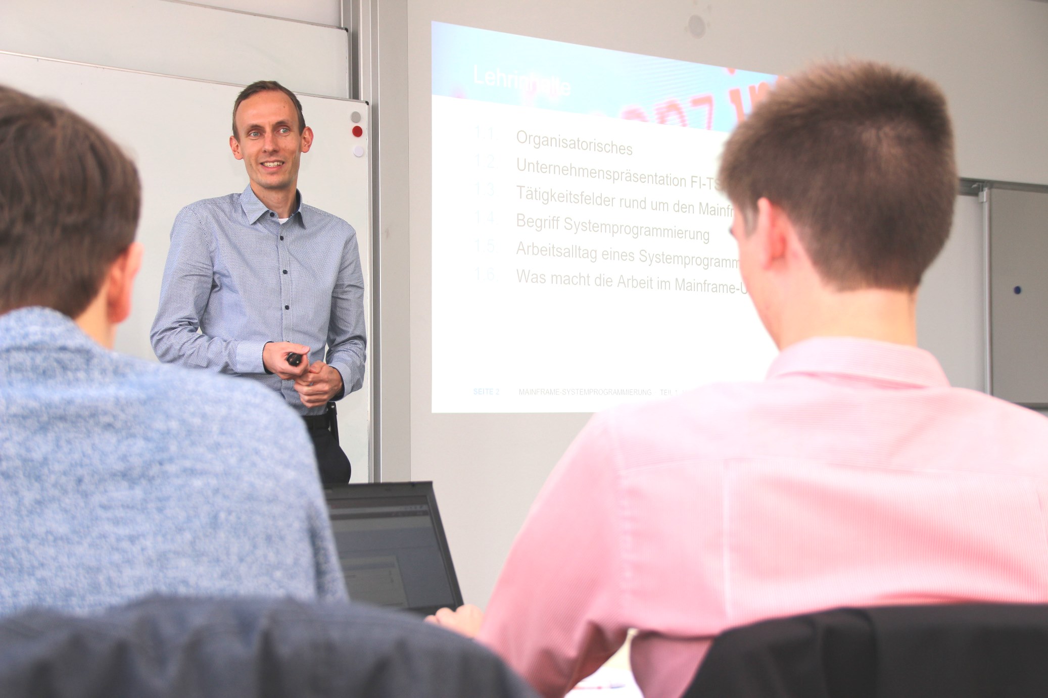 FI-TS Kollege beim Block-Seminar Mainfraime an der Hochschule Weserbergland